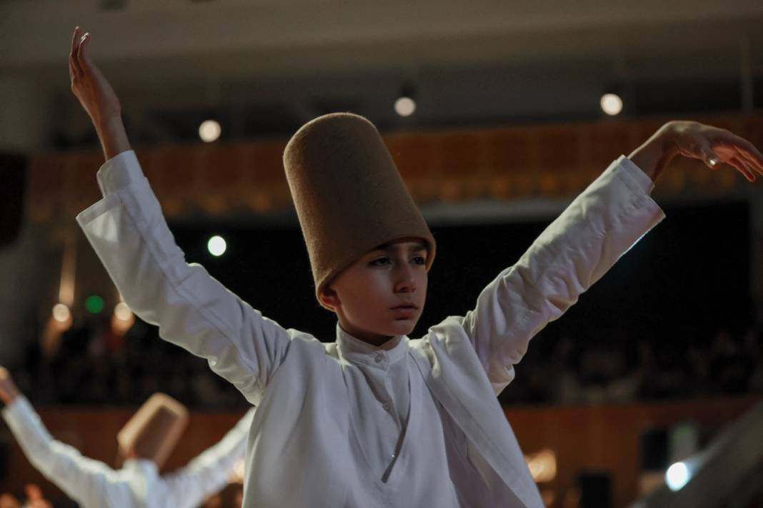 Konya'da sema gösterisinden sonraki gün hayatını kaybetmişti! Küçük semazenin hatırasını kardeşi yaşatıyor 9